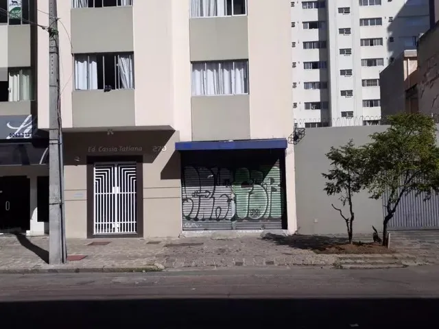 Loja à venda, no bairro Centro em Curitiba