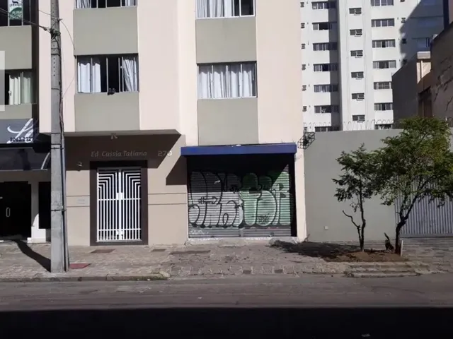 Loja à venda, no bairro Centro em Curitiba
