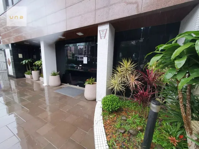 Loja à venda, no bairro Água Verde em Curitiba