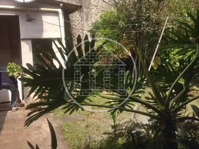 Loja com 350m², à venda, no bairro Vila Santista Cipó em Embu-Guaçu