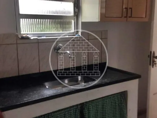 Loja com 350m², à venda, no bairro Vila Santista Cipó em Embu-Guaçu