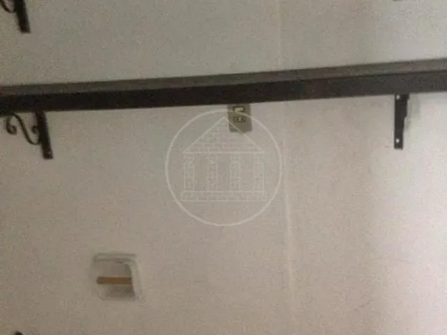 Loja com 350m², à venda, no bairro Vila Santista Cipó em Embu-Guaçu
