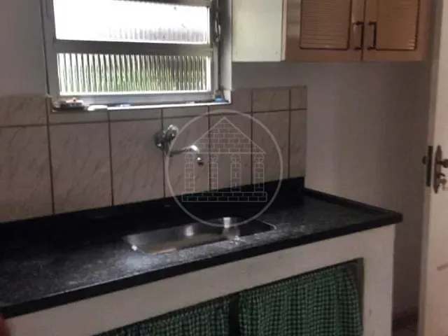Loja com 350m², à venda, no bairro Vila Santista Cipó em Embu-Guaçu