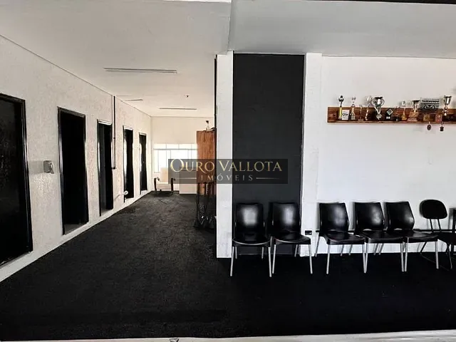 Loja com 200m², para alugar, no bairro Vila Bertioga em São Paulo