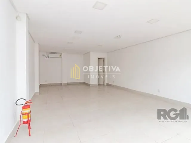 Loja à venda, no bairro Jardim Sabará em Porto Alegre