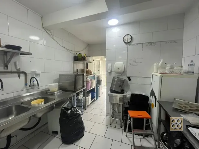 Loja à venda, no bairro Mercês em Curitiba