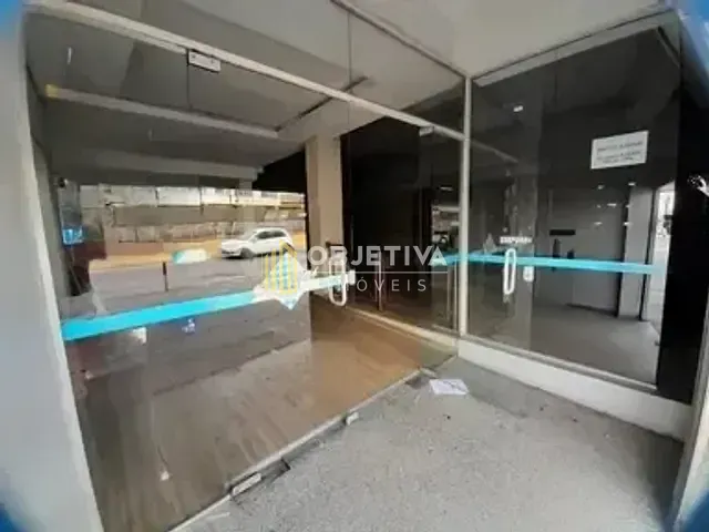 Loja para alugar, no bairro Santa Maria Goretti em Porto Alegre