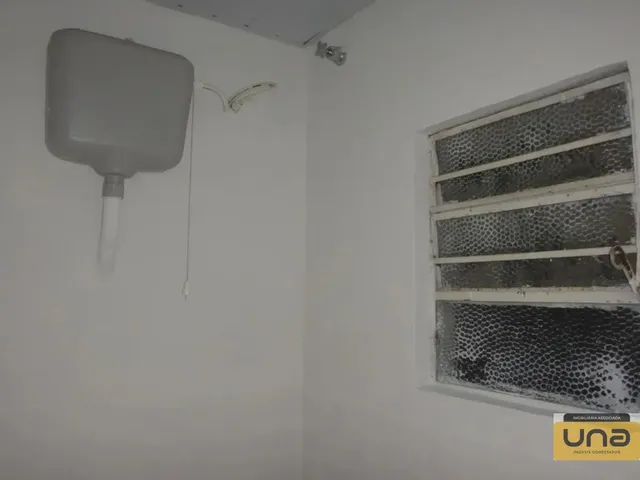 Loja para alugar, no bairro HAUER em Curitiba