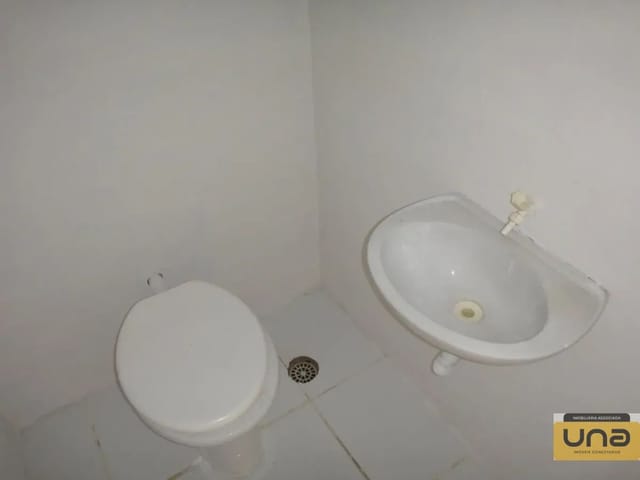 Loja para alugar, no bairro HAUER em Curitiba