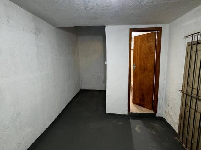 Loja para alugar, no bairro Bingen em Petrópolis