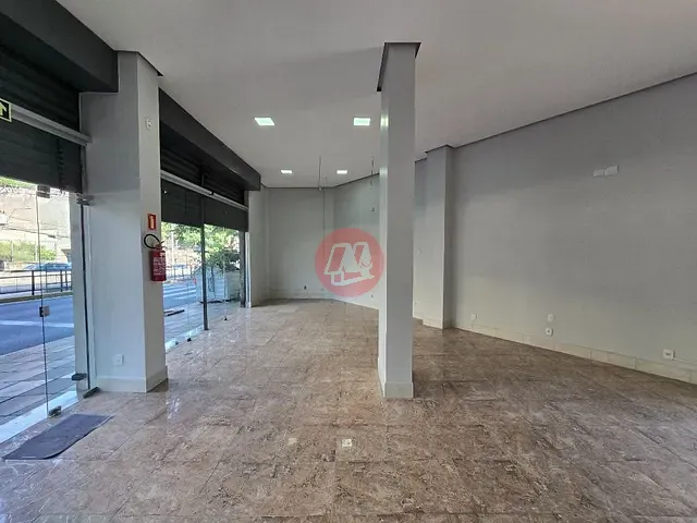 Loja para alugar, no bairro Petrópolis em Porto Alegre