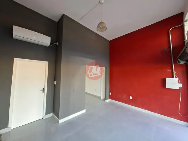 Loja para alugar, no bairro Três Figueiras em Porto Alegre