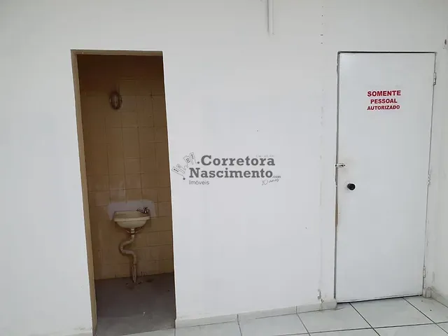 Loja com 120m², para alugar, no bairro Centro em Jacareí