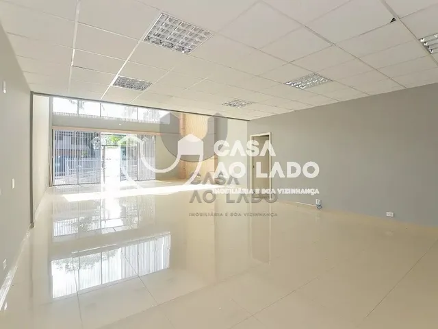 Loja para alugar, no bairro Novo Mundo em Curitiba