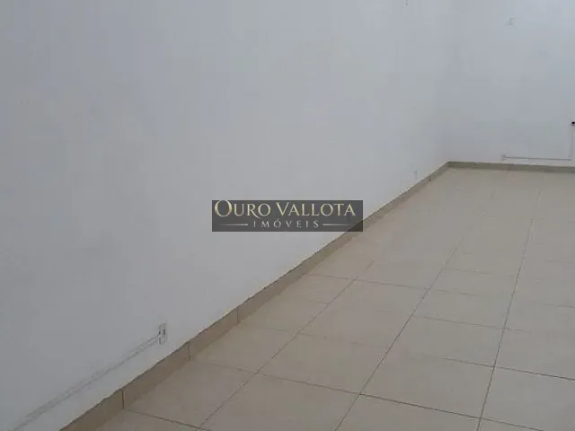 Loja com 228m², para alugar, no bairro Água Rasa em São Paulo