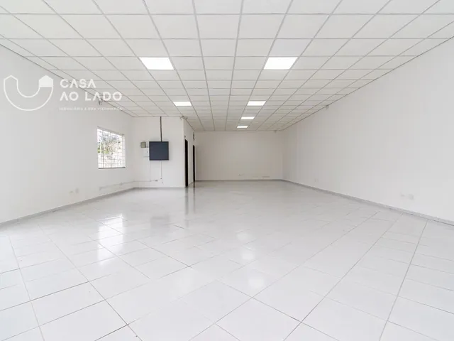 Loja com 369m², à venda, no bairro Rebouças em Curitiba