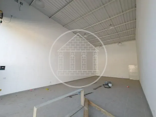 Loja com 88m², para alugar, no bairro Parelheiros em São Paulo