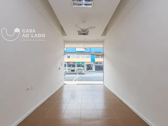 Loja à venda, no bairro Novo Mundo em Curitiba