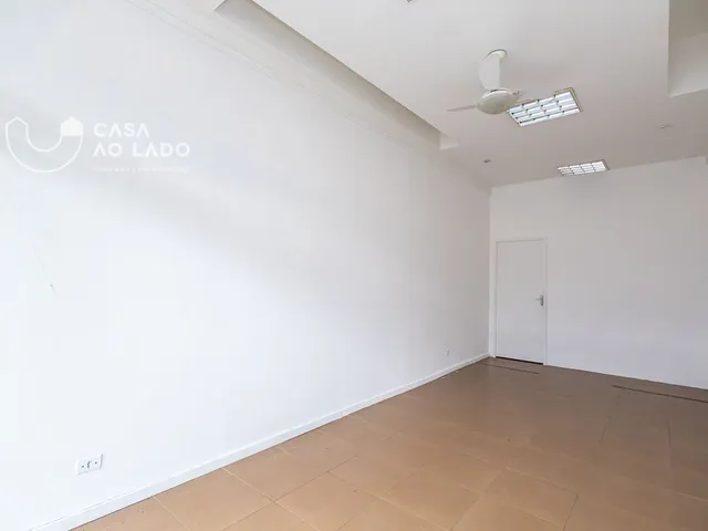 Loja à venda, no bairro Novo Mundo em Curitiba