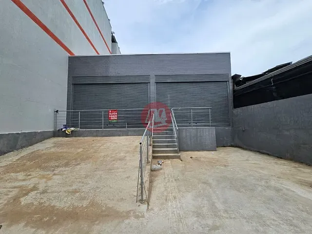 Loja para alugar, no bairro Partenon em Porto Alegre