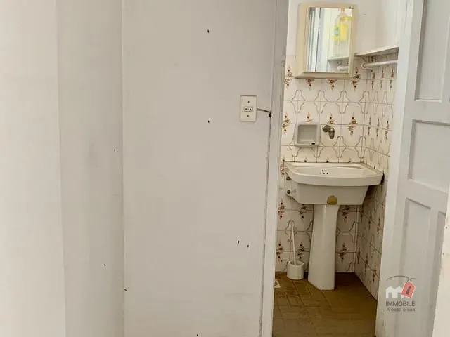 Loja à venda ou para alugar, no bairro Alto da Serra em Petrópolis