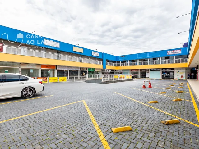 Loja para alugar, no bairro Novo Mundo  em Curitiba