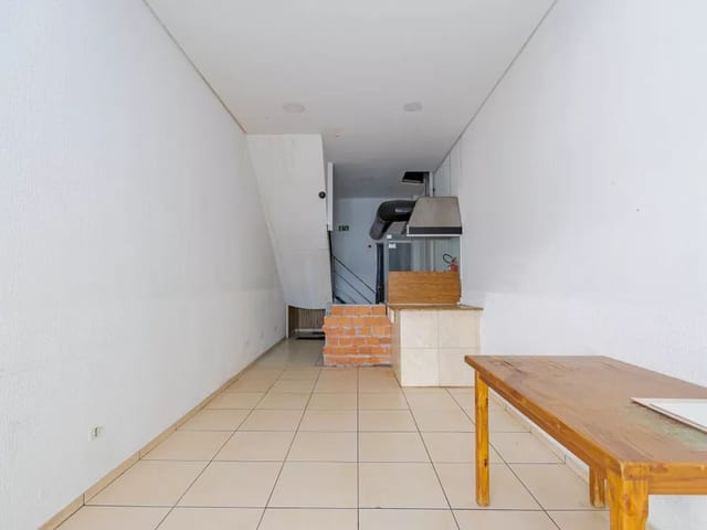Loja à venda, no bairro São Lourenço em Curitiba