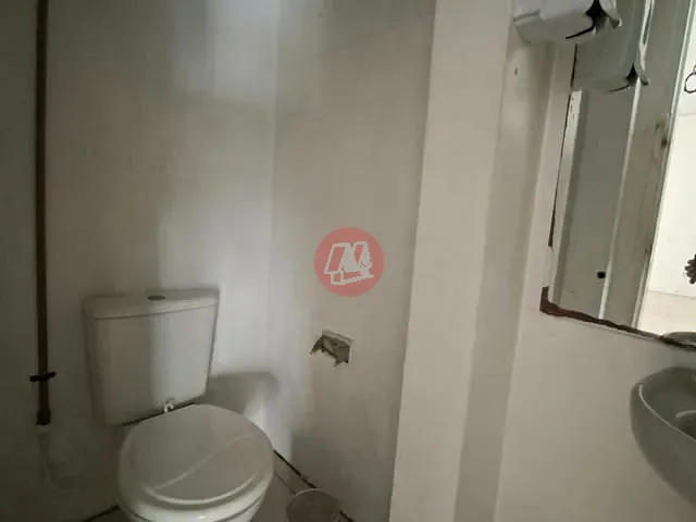 Loja para alugar, no bairro Rio Branco em Porto Alegre