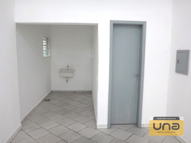 Loja para alugar, no bairro NOVO MUNDO em Curitiba