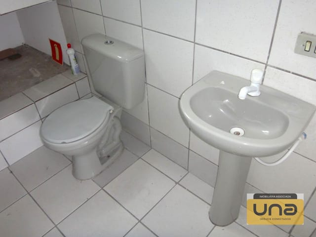 Loja para alugar, no bairro NOVO MUNDO em Curitiba