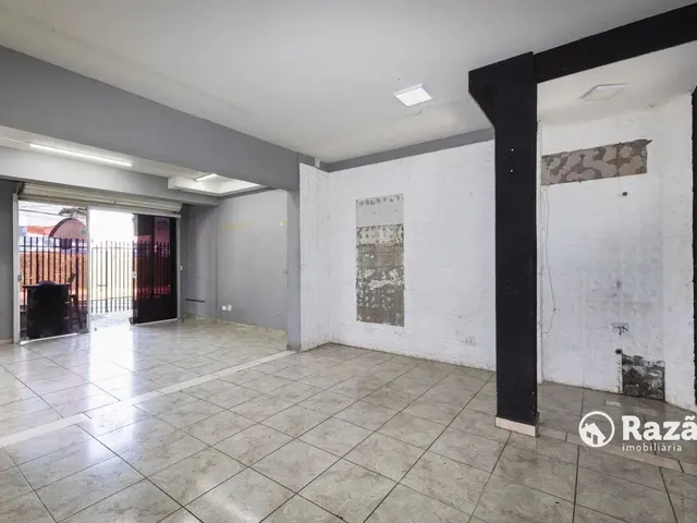 Loja para alugar, no bairro Novo Mundo em Curitiba