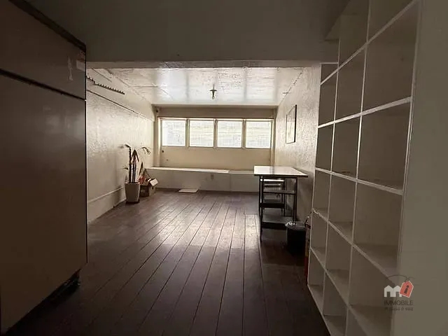 Loja à venda ou para alugar, no bairro Alto da Serra em Petrópolis