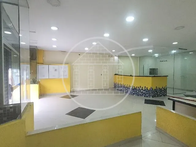 Loja com 180m², para alugar, no bairro Socorro em São Paulo