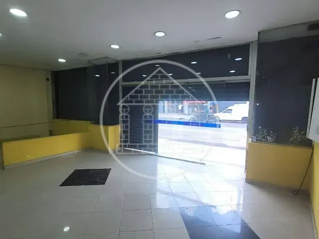 Loja com 180m², para alugar, no bairro Socorro em São Paulo