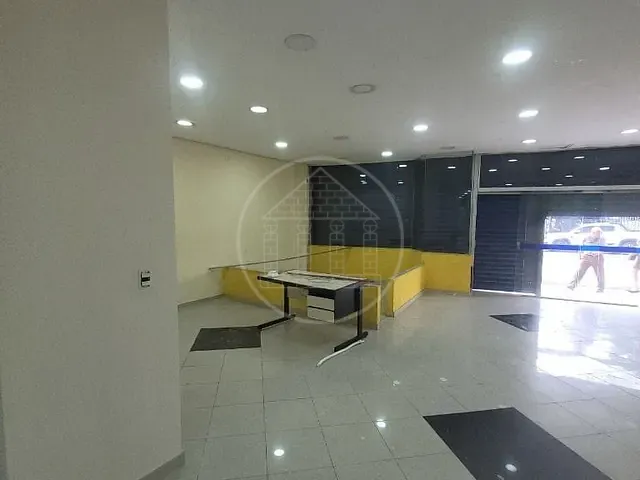 Loja com 180m², para alugar, no bairro Socorro em São Paulo