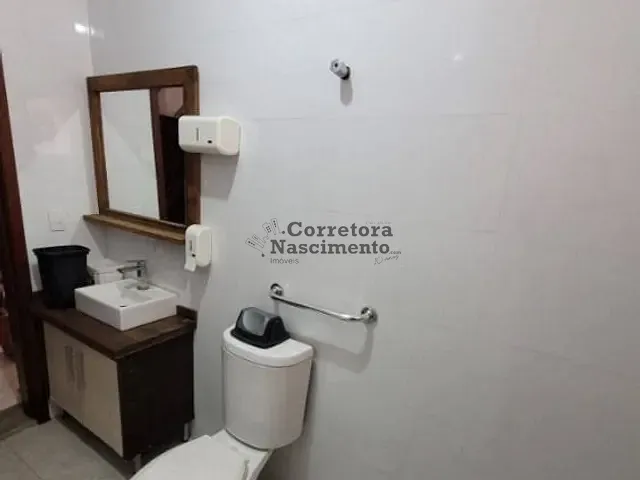 Loja com 1000m², para alugar, no bairro Jardim Santa Maria em Jacareí