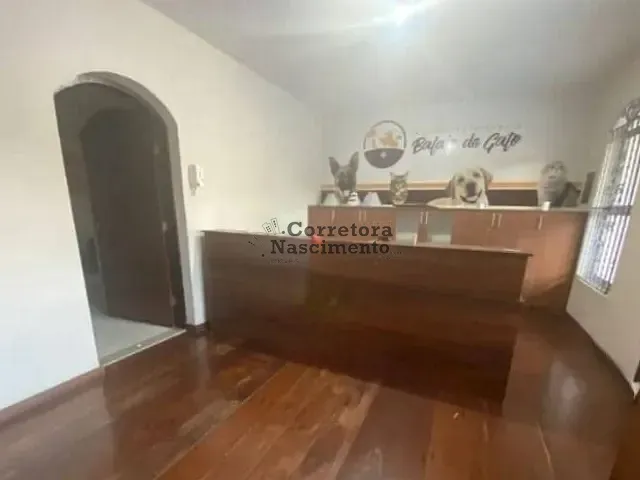 Loja com 1000m², para alugar, no bairro Jardim Santa Maria em Jacareí