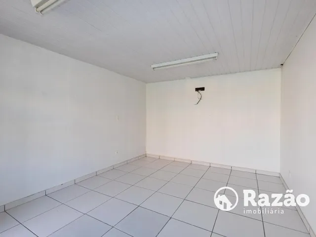 Loja para alugar, no bairro Xaxim em Curitiba