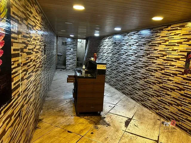 Loja para alugar, no bairro Castelanea em Petrópolis
