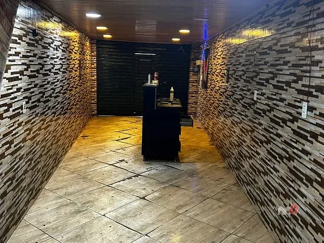 Loja para alugar, no bairro Castelanea em Petrópolis