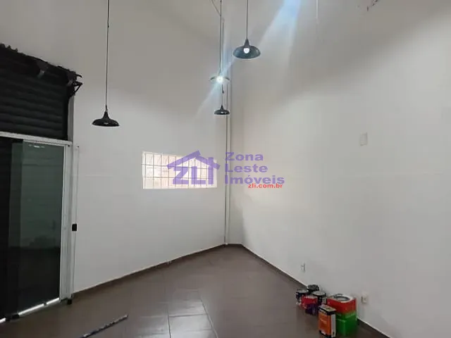 Loja com 175m², para alugar, no bairro Vila Carrão em São Paulo
