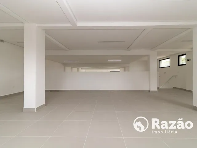 Loja para alugar, no bairro Guabirotuba em Curitiba