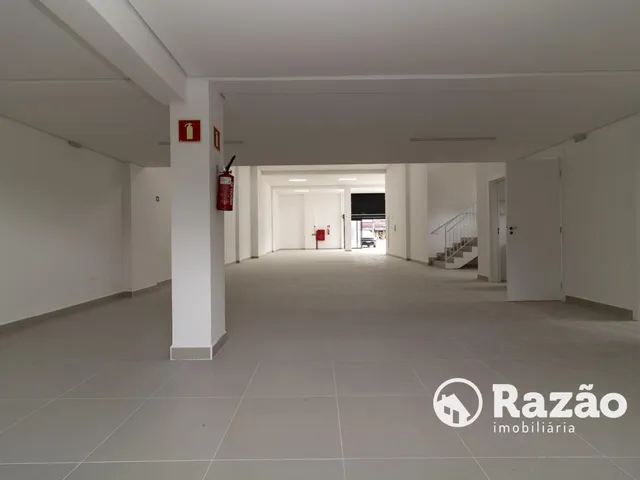 Loja para alugar, no bairro Guabirotuba em Curitiba