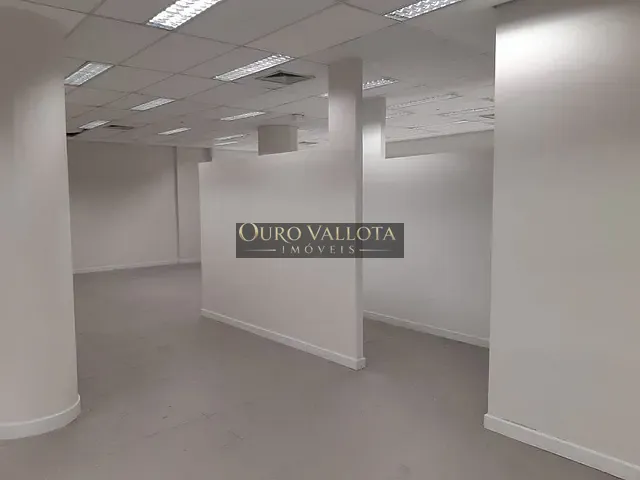 Loja com 1680m², à venda, no bairro Mooca em São Paulo