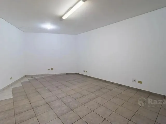 Loja para alugar, no bairro Centro em Curitiba