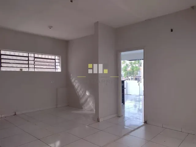 Loja com 385m², para alugar, no bairro Centro em Sumaré