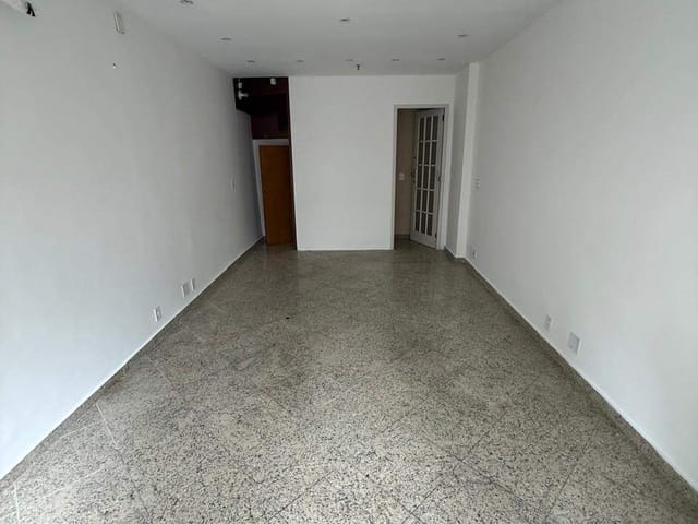 Loja para alugar, no bairro Centro em Petrópolis