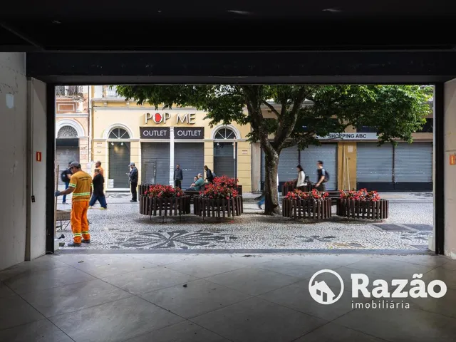 Loja para alugar, no bairro Centro em Curitiba