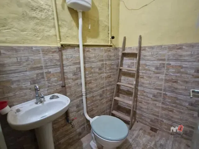 Loja para alugar, no bairro Bingen em Petrópolis