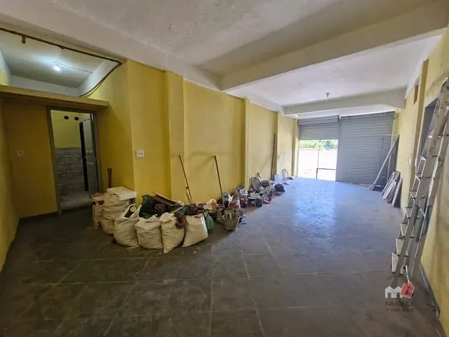 Loja para alugar, no bairro Bingen em Petrópolis